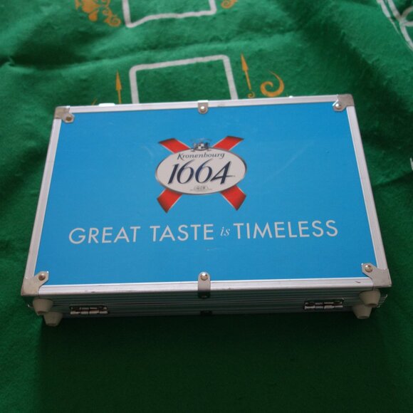 Kronenburg 1664 Metal Poker Briefcase 200 Chip Poker Set with Two Decks of Cards - Picture 1 of 11